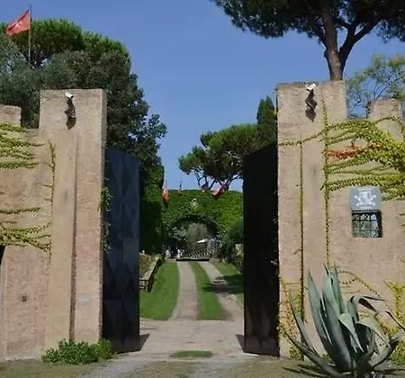 Alojamento de Acomodação e Pequeno-almoço Parco Delle Nazioni - Relax Grand Castel di Decima