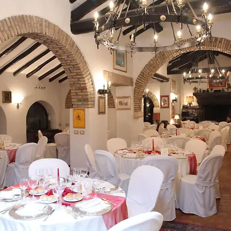 فندق مبيت وإفطار Parco Delle Nazioni - Relax Grand Castel di Decima